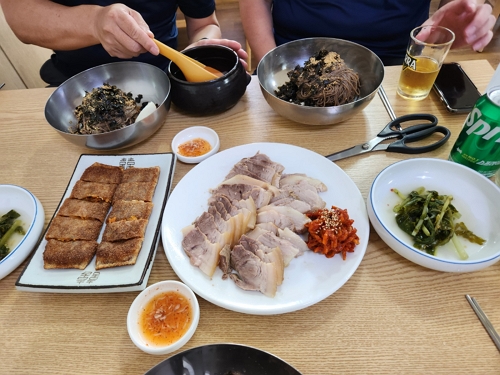 메밀촌막국수 이미지