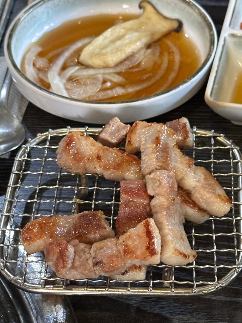 돈참숯갈비 이미지
