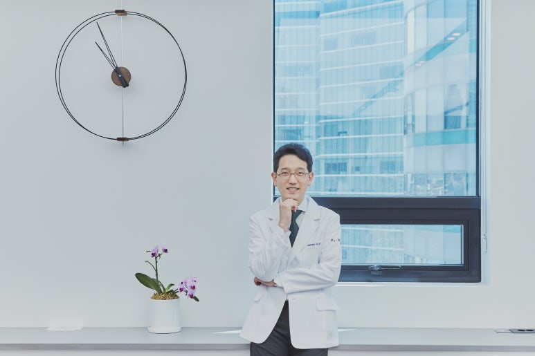 리트머스성형외과 이미지