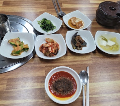 흑염소 토속마을 이미지