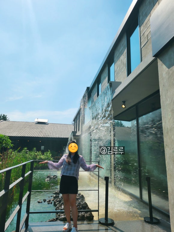 호우주의보 크로아상(Rainreport Croissant) 이미지