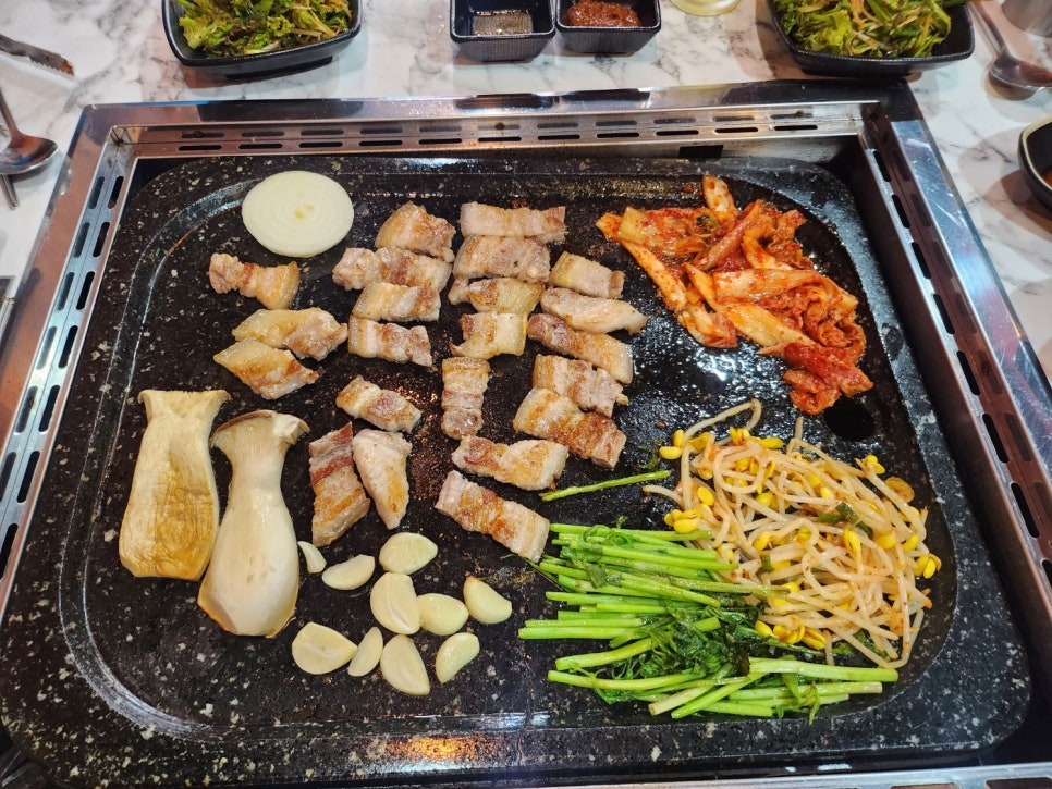 곱돌생삼겹살 이미지