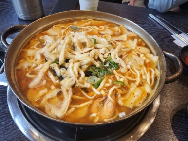 참바지락칼제비 이미지