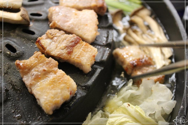 우람한삼겹살 이미지