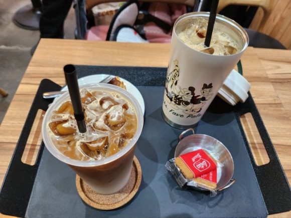 더로스터스커피랩 이미지