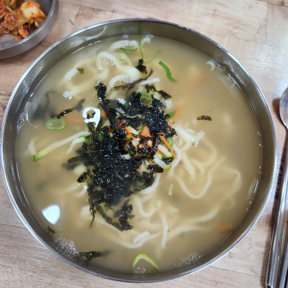 순봉홍두깨손칼국수 이미지