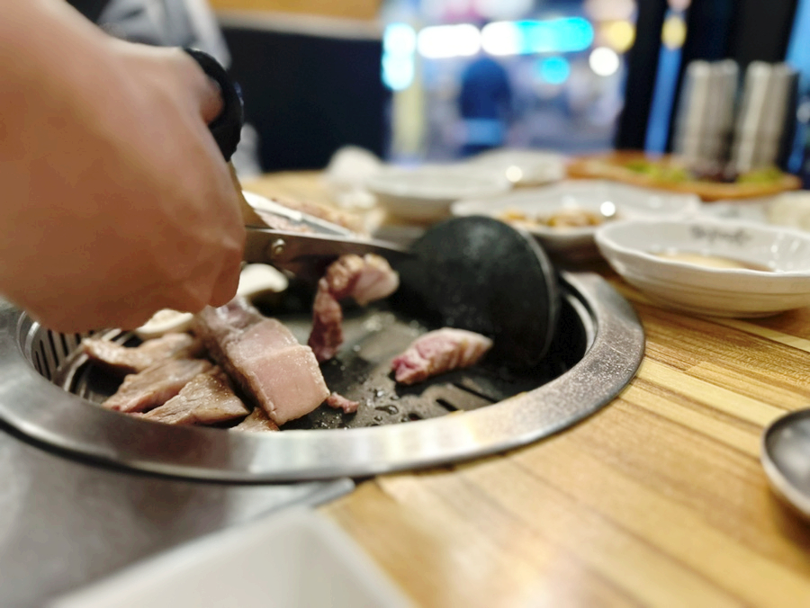 암돼지싸롱무전점 이미지