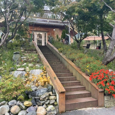 숲속그집 이미지