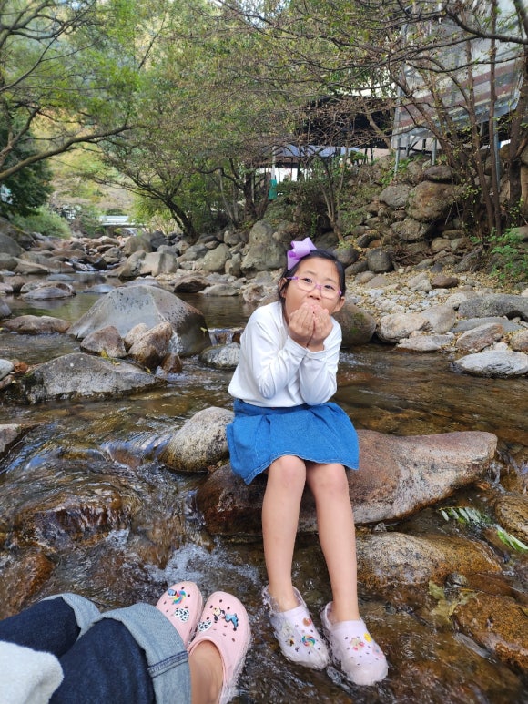 지리산 벚꽃 카라반 캠핑장 이미지