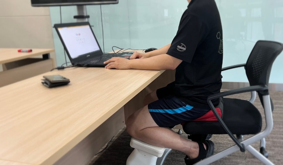 올곧은바른자세 이미지