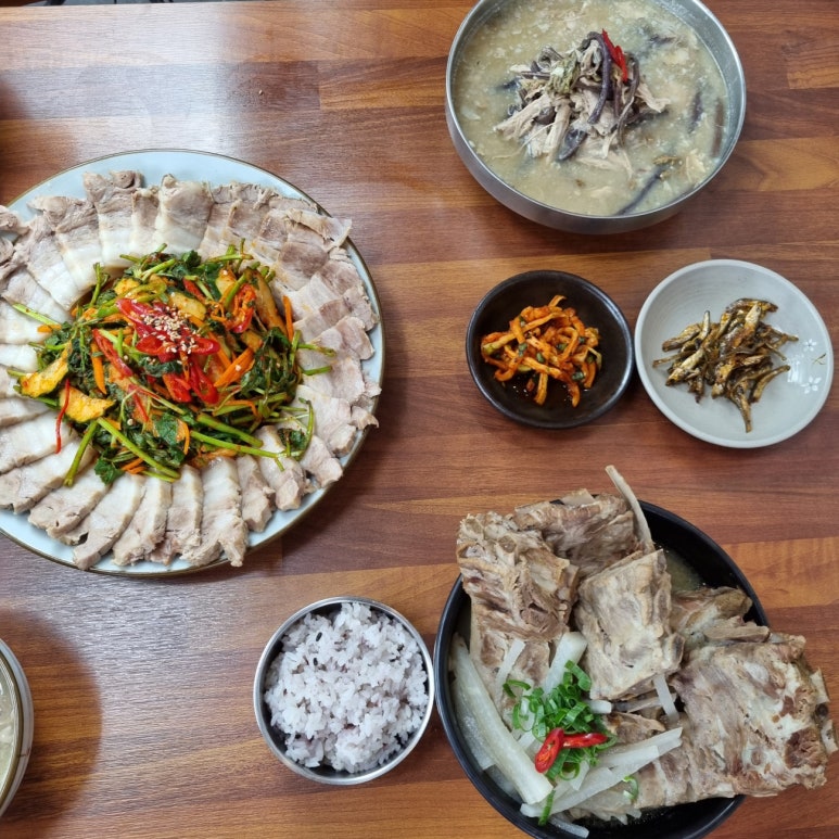 일품 뼈해장국 이미지