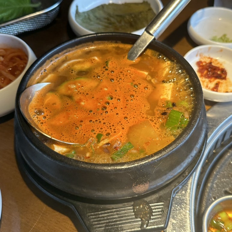 83돼지 이미지