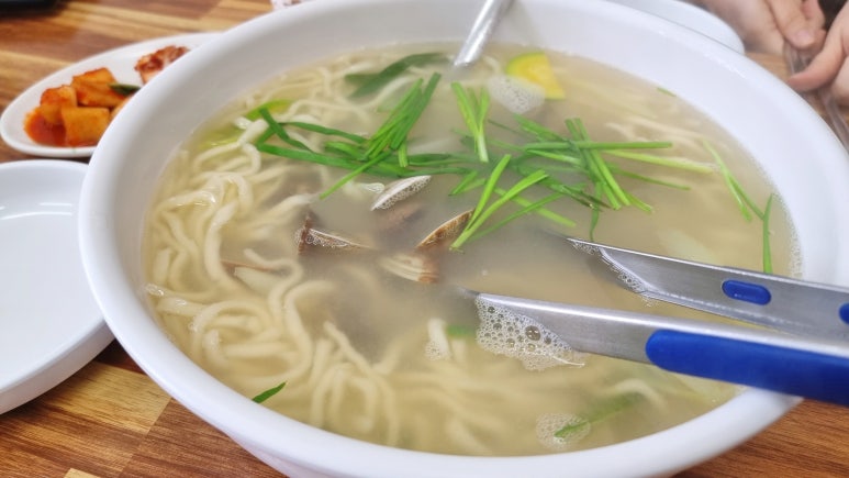 이모네바지락칼국수 이미지