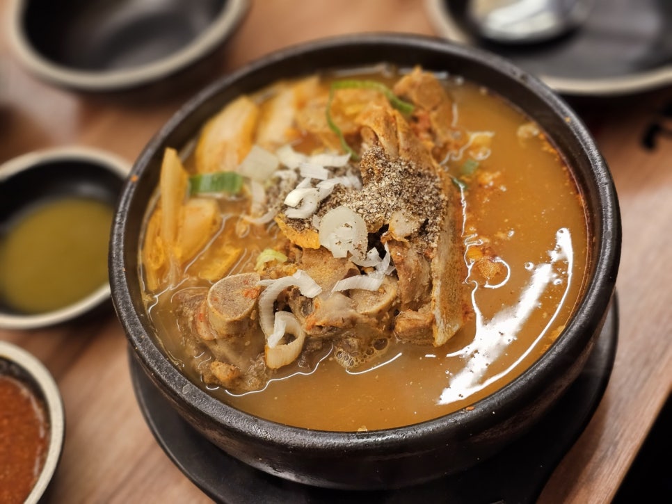 첨단돌솥감자탕(용봉점) 이미지