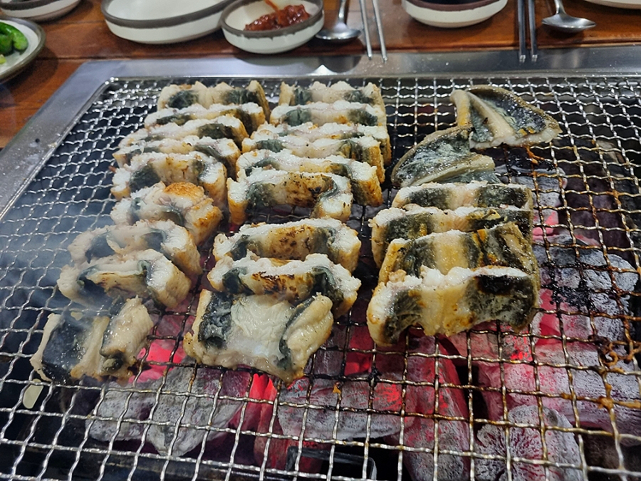 통일로장어촌 이미지