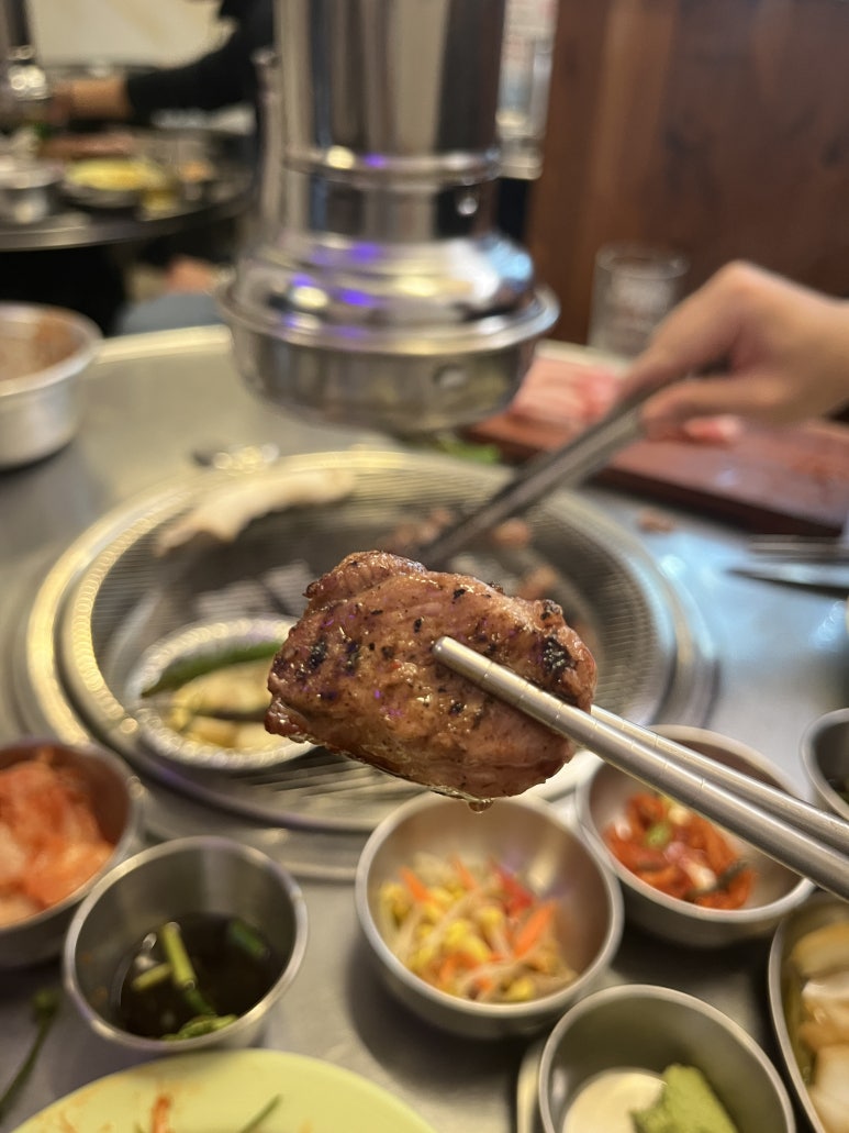 더고깃집 이미지