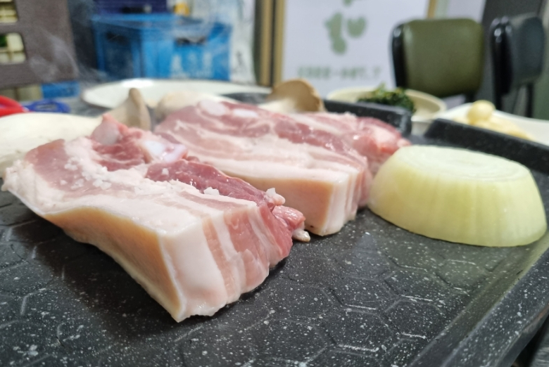 쇠주한잔소주방 이미지