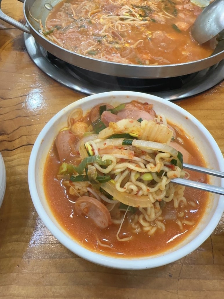 부대마을부대찌개 이미지