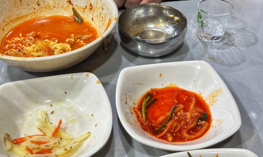 알콩달콩돼지김치찌개 이미지