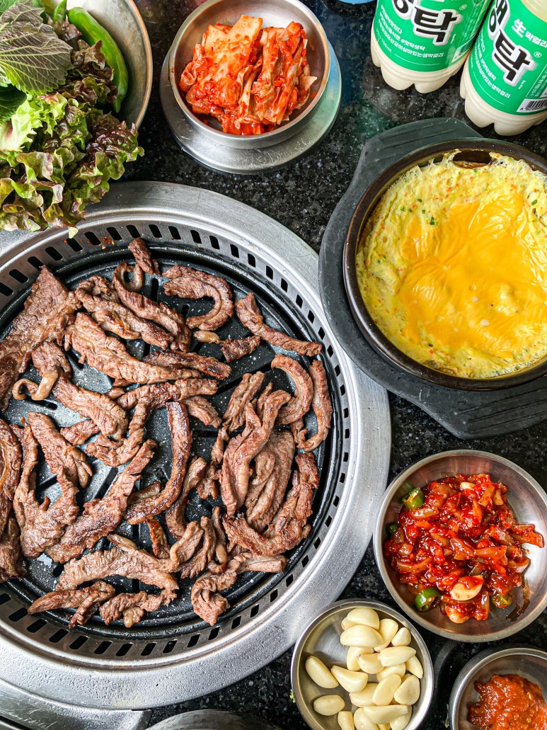 직접구워주는갈비 이미지