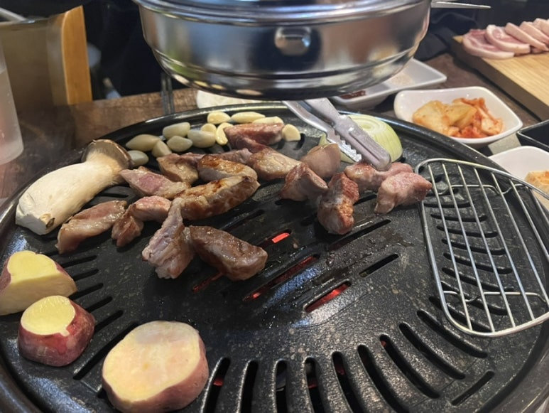 걸포숯불주먹고기 이미지