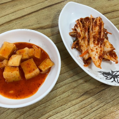 밀가손칼국수 이미지