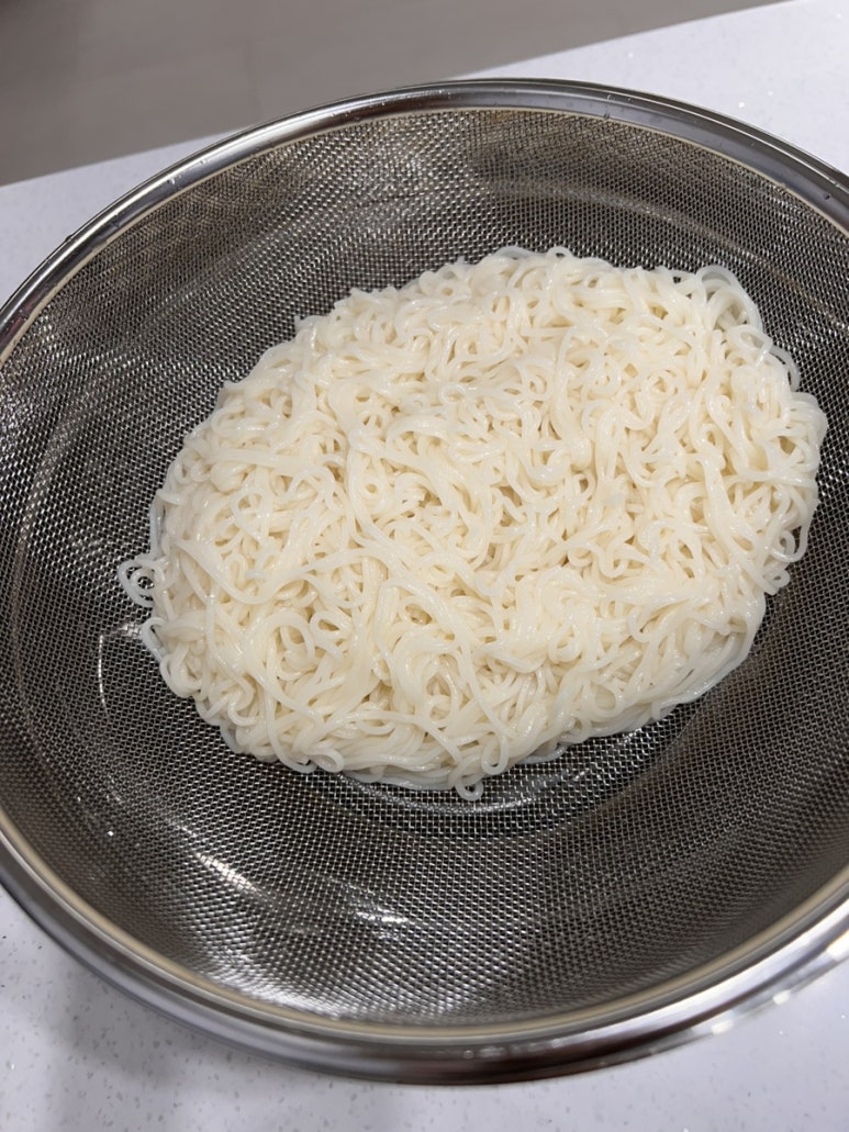오늘잔치국수 이미지