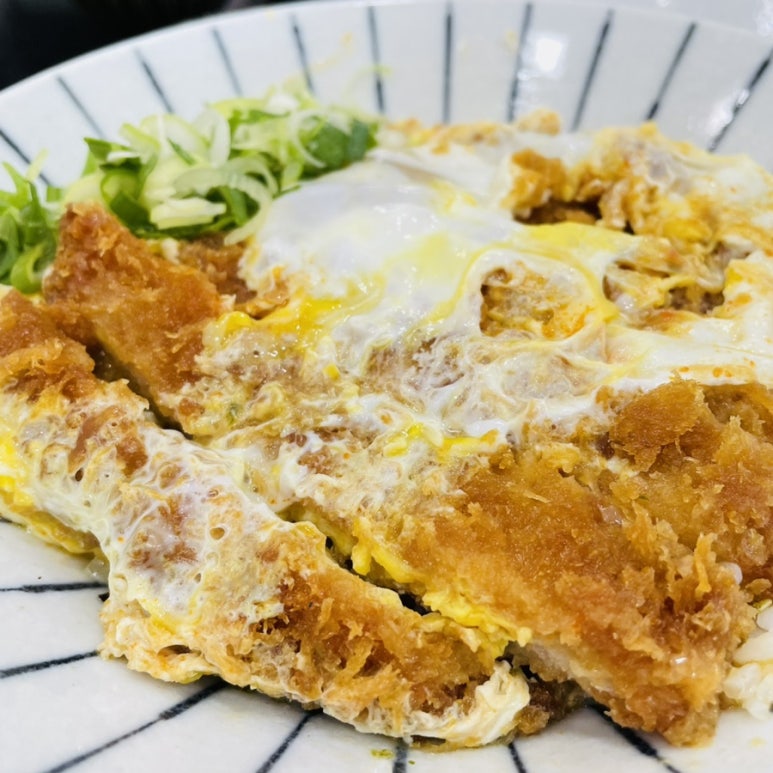 마꾸니라멘＆덮밥 이미지