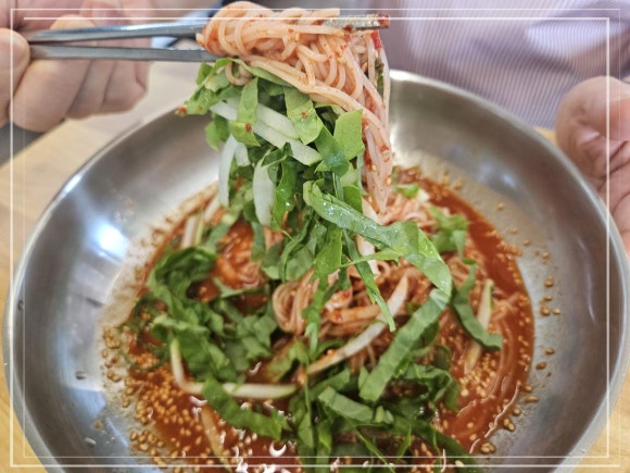 능소비빔국수 이미지