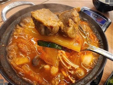 항아리숙성삼겹살 이미지