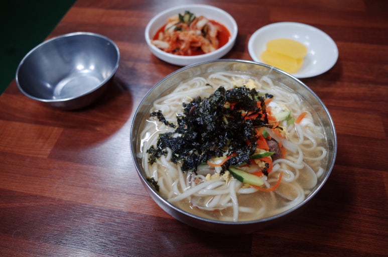 여로장터국수 이미지