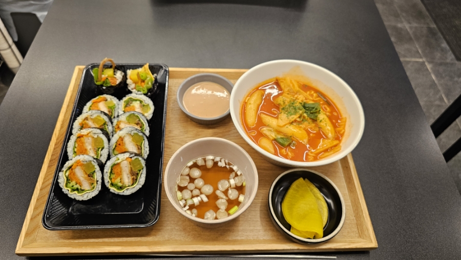 쏘스정김밥 이미지
