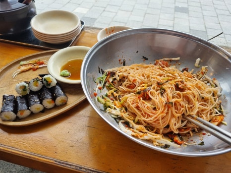 오마니국수 이미지