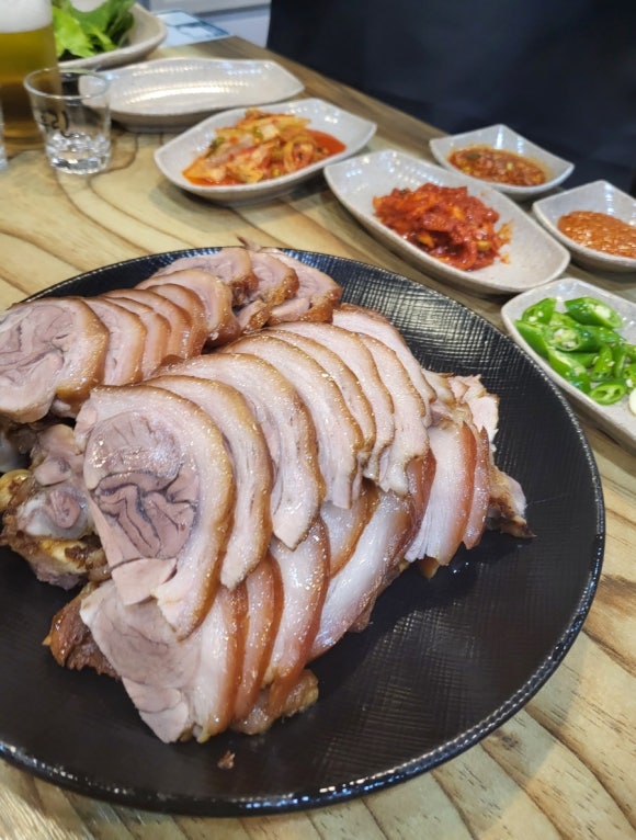 박대박장충동왕족발 이미지
