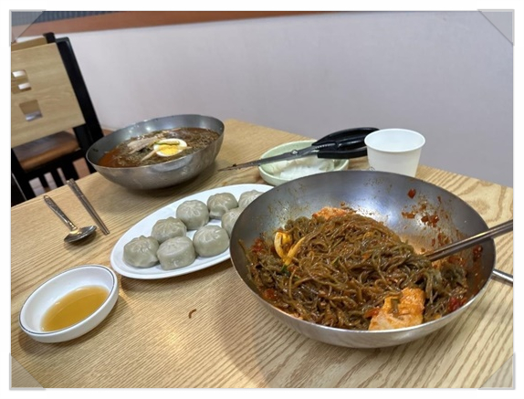전통밀면 이미지