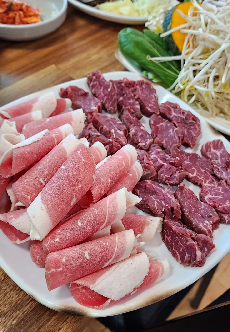 왕방월남쌈샤브구이 이미지