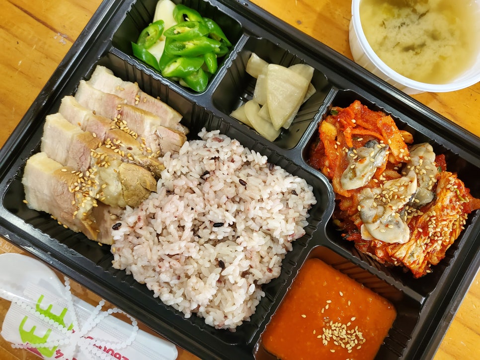 송가네왕족발 이미지