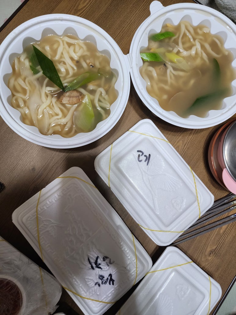 콩지칼국수 이미지