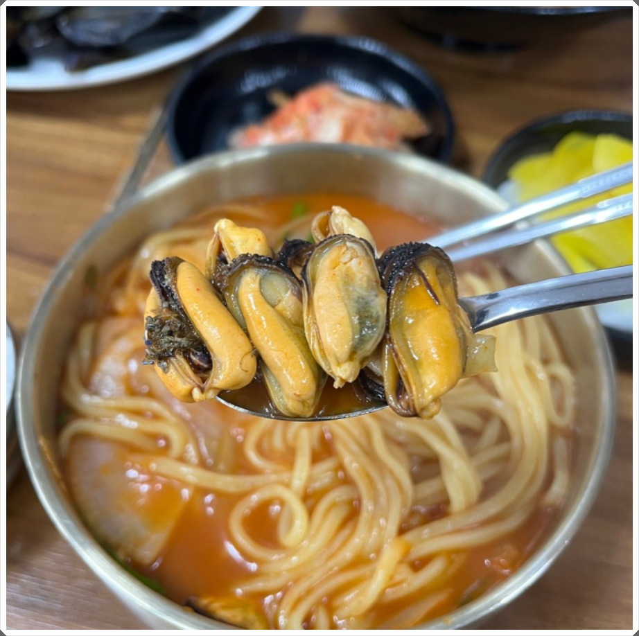 홍굴이해물짬뽕 이미지