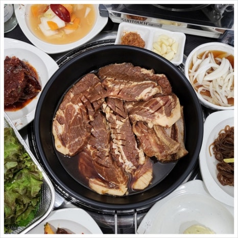 대형숯불돼지갈비 이미지