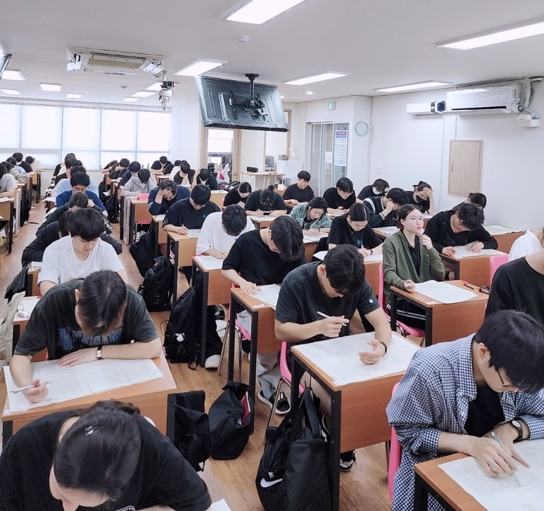학고재독서실 이미지