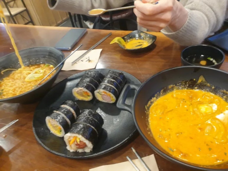 청담동 떡볶이 이미지