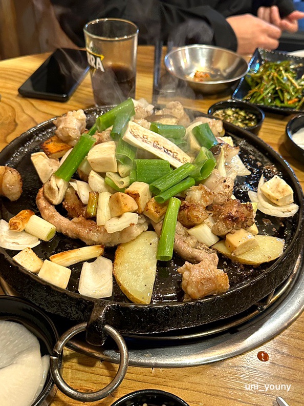 뻥코생곱창구이 이미지
