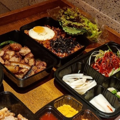 푸줏간삼겹돼지고기배달 이미지