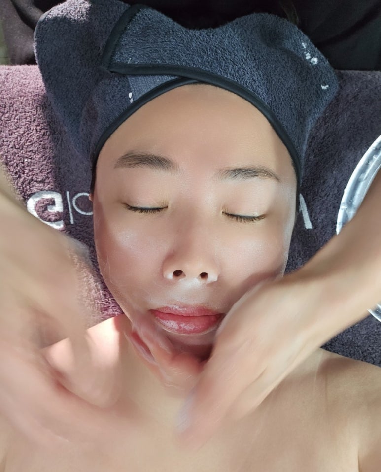 루시아 피부관리 이미지