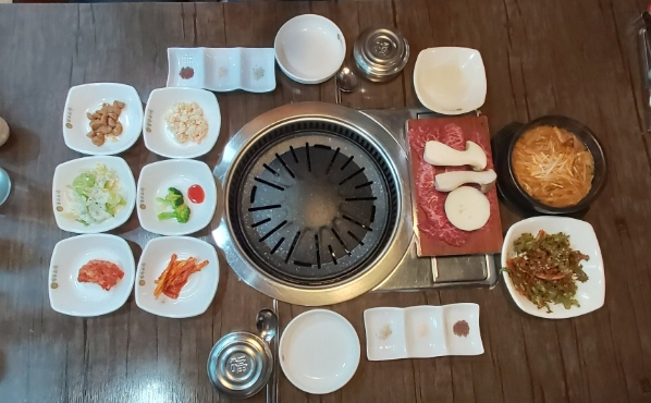 참숯생고기마을 이미지