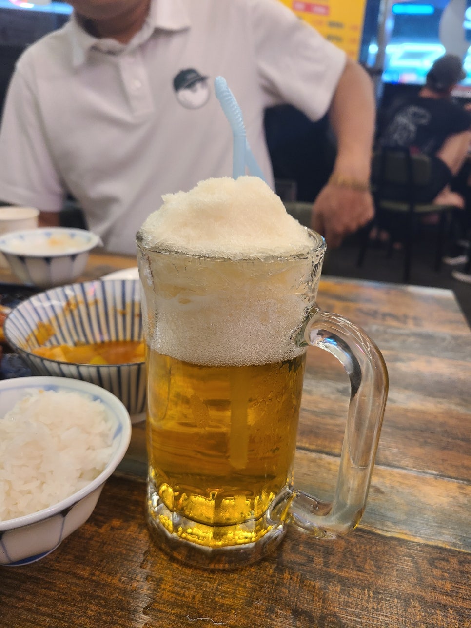 더꾸닭꾸숯불두마리치킨 이미지