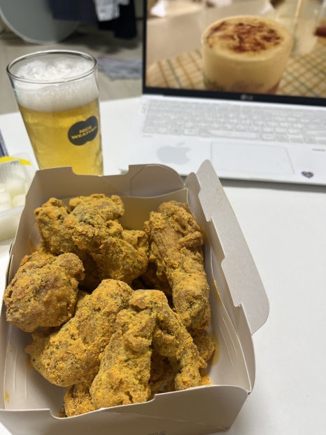 BHC 청량리점 이미지