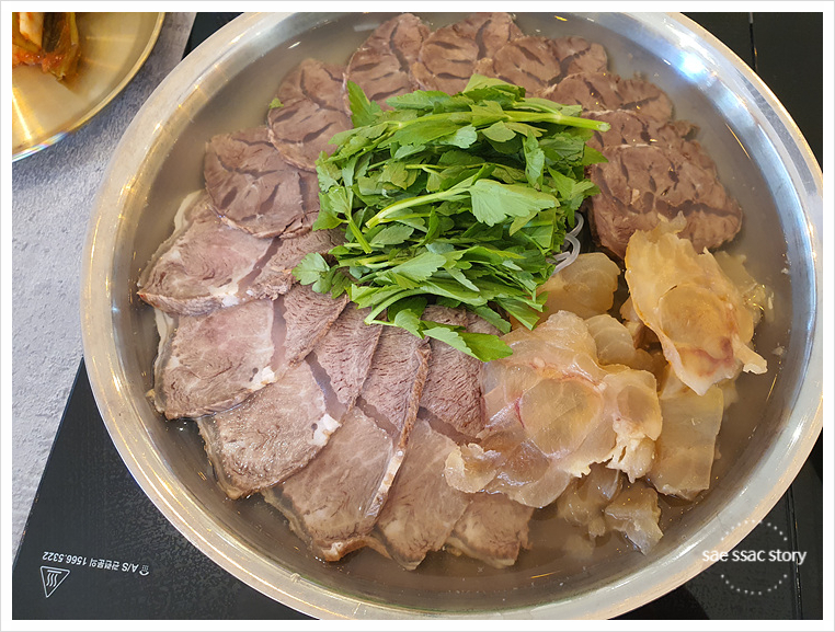 수육이랑 밥이랑 이미지