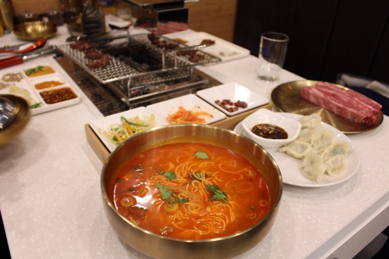 구수한 양꼬치 이미지